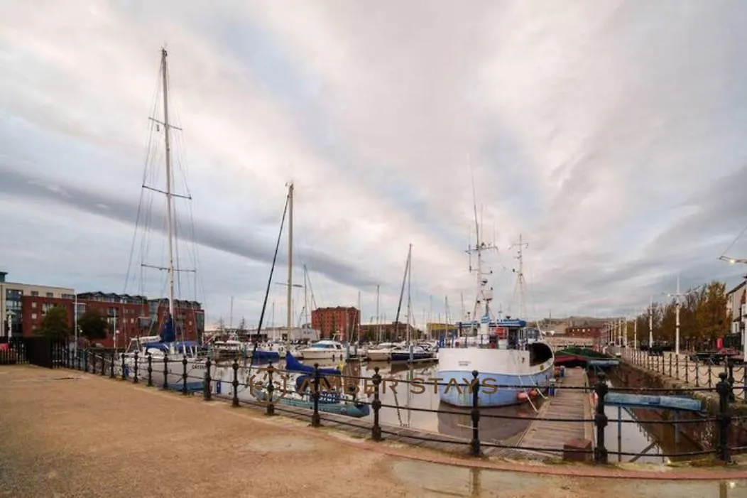 Stylish 2 Bed Apartment In Hull City Centre, Perfect For Business & Contractors, Free Parking! Kingston upon Hull Storbritannien
